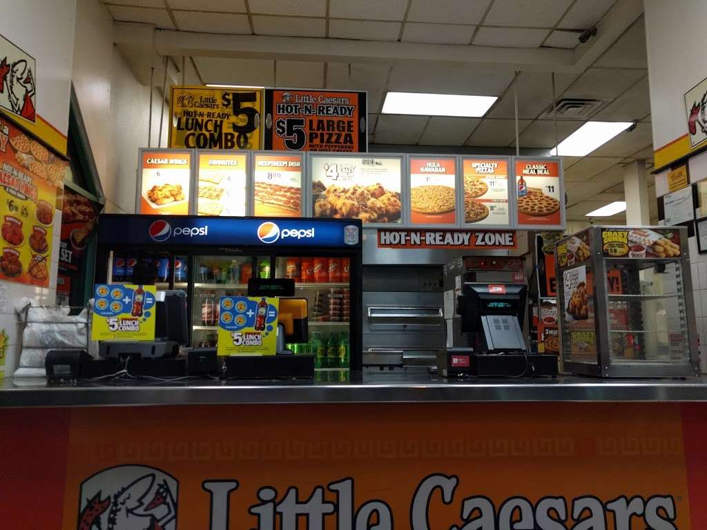 Little Caesars Pizza | 100 E Tabor Ave, Fairfield, CA 94533, USA | Phone: (707) 422-3100