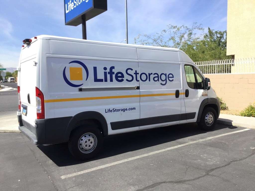 Life Storage | 10410 Bermuda Rd, Las Vegas, NV 89183, USA | Phone: (725) 666-2675