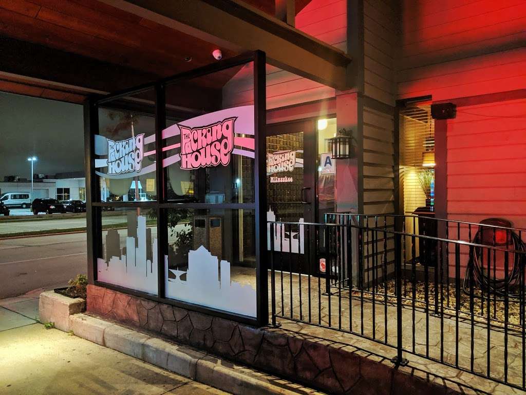 The Packing House | 900 E Layton Ave, Milwaukee, WI 53207, USA | Phone: (414) 483-5054