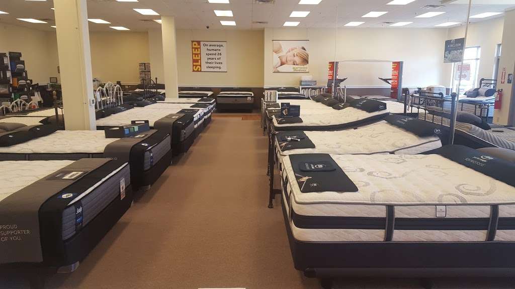 Mattress Warehouse of Chambersburg Square | 986 Norland Ave, Chambersburg, PA 17201, USA | Phone: (717) 263-2320