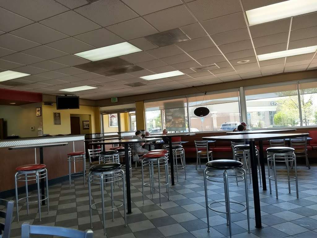 Carls Jr. | 13630 Orchard Pkwy, Westminster, CO 80023 | Phone: (303) 255-1833