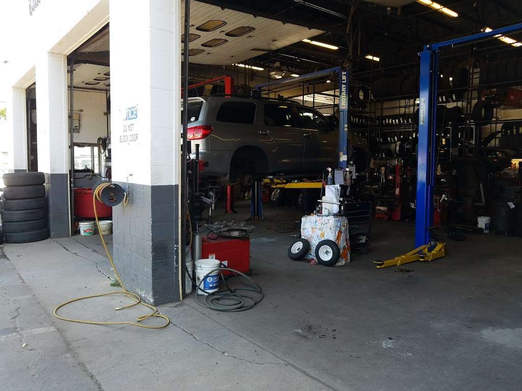 Faheys Tire Center | 28 New Salem St, Wakefield, MA 01880, USA | Phone: (781) 245-2020