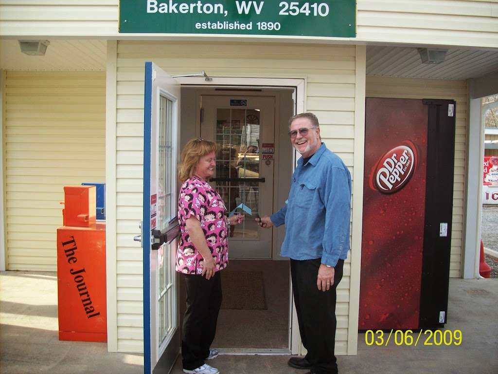 Bakerton Market | 834 Carter Ave, Harpers Ferry, WV 25425, USA | Phone: (304) 876-6280