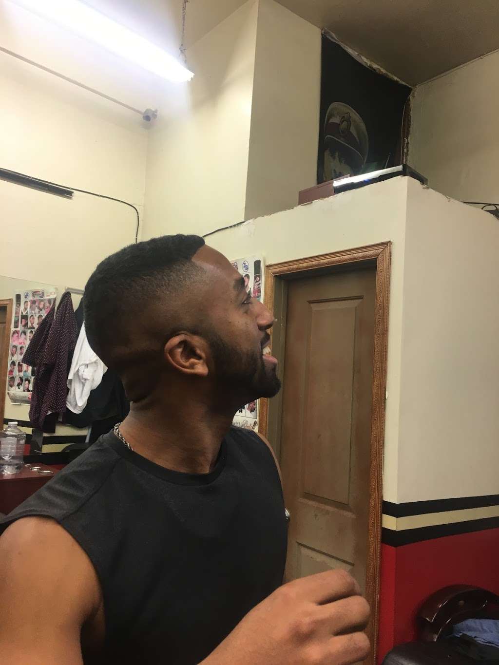Dubs Barber Shop | 1277 South La Brea Ave, Los Angeles, CA 90019, USA | Phone: (323) 934-3181