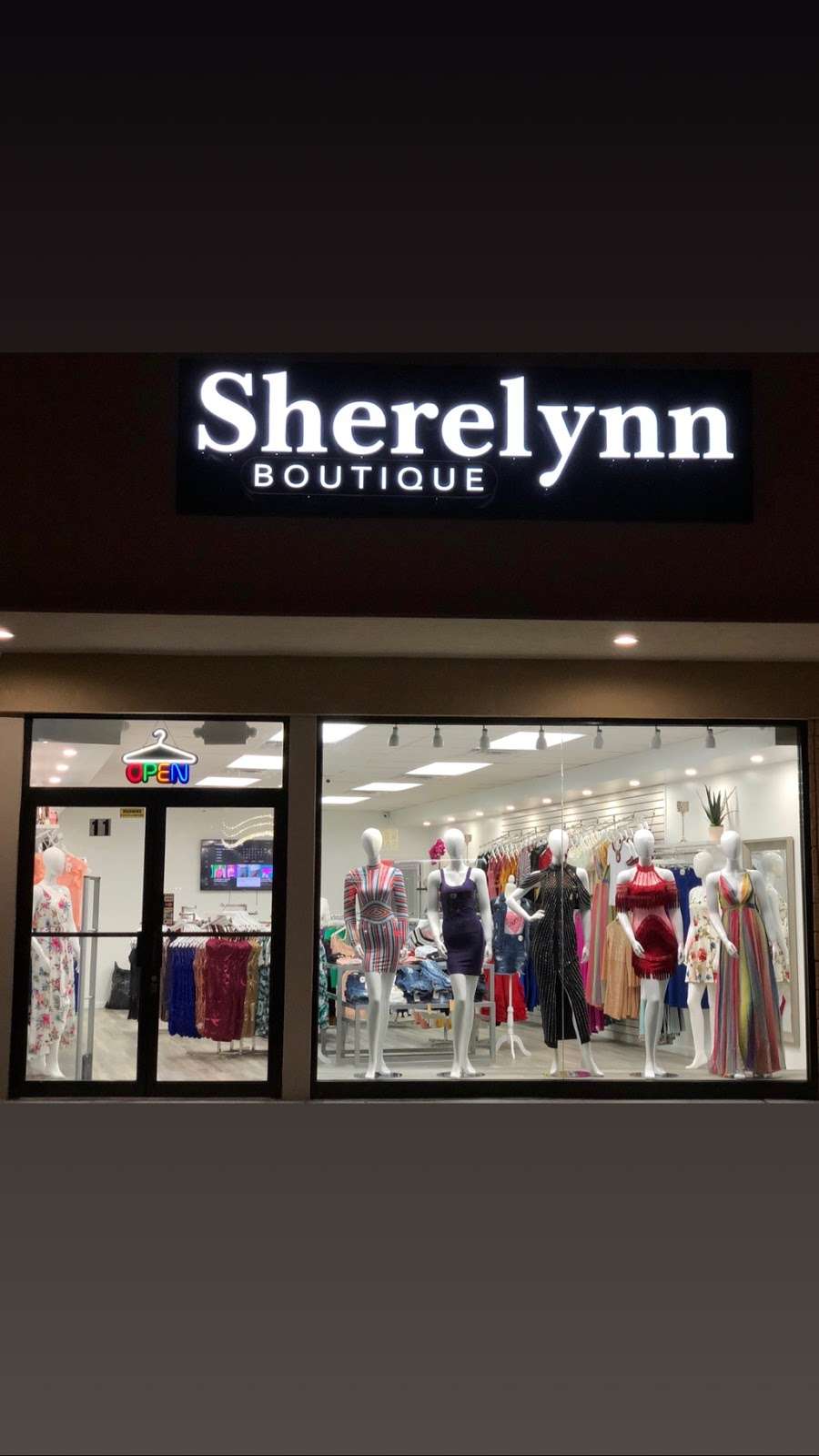 Sherelynn Boutique | 11 Front St, Hempstead, NY 11550, USA | Phone: (347) 897-6812
