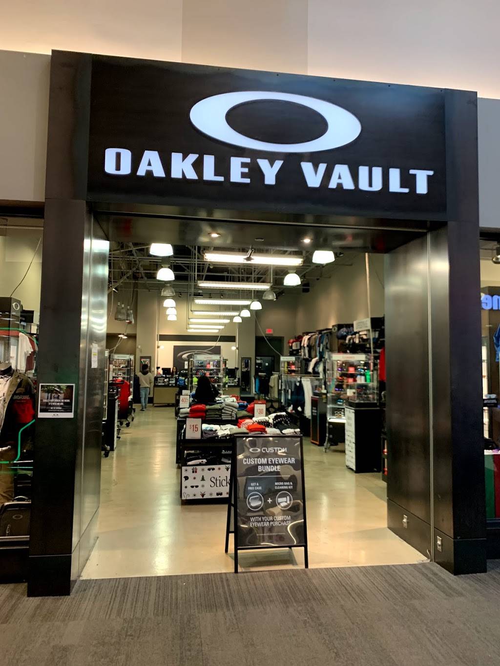 Oakley Vault, 8325 Arroyo Cir Gilroy, CA  Men's and Women's Sunglasses,  Goggles, & Apparel