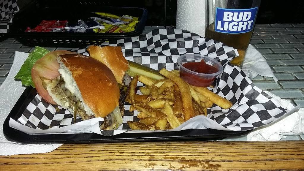 Amigos Burgers and Beer | 6372 S Nogales Hwy, Tucson, AZ 85706, USA | Phone: (520) 398-6598