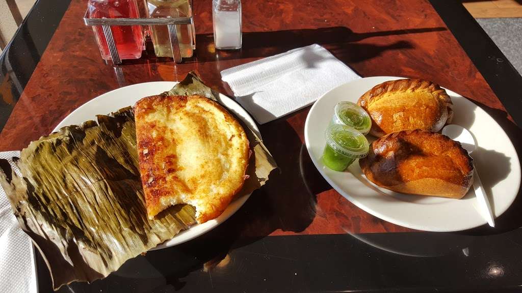 Pan American Bakery | 4113 Columbia Pike, Arlington, VA 22204, USA | Phone: (703) 271-1113