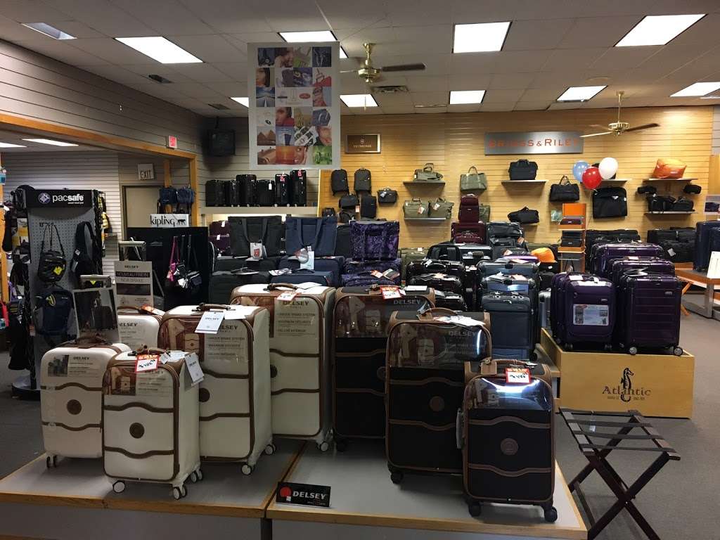 Luggage Factory | 76 US-202, Ringoes, NJ 08551, USA | Phone: (908) 788-4810