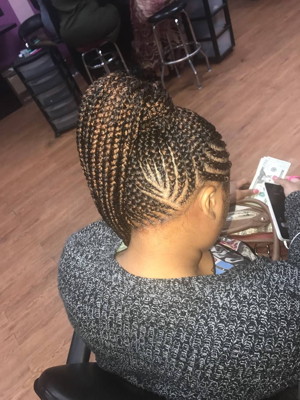 Mously & Sisters Hair | 15212 Seven Mile E, Detroit, MI 48205, USA | Phone: (313) 527-7000