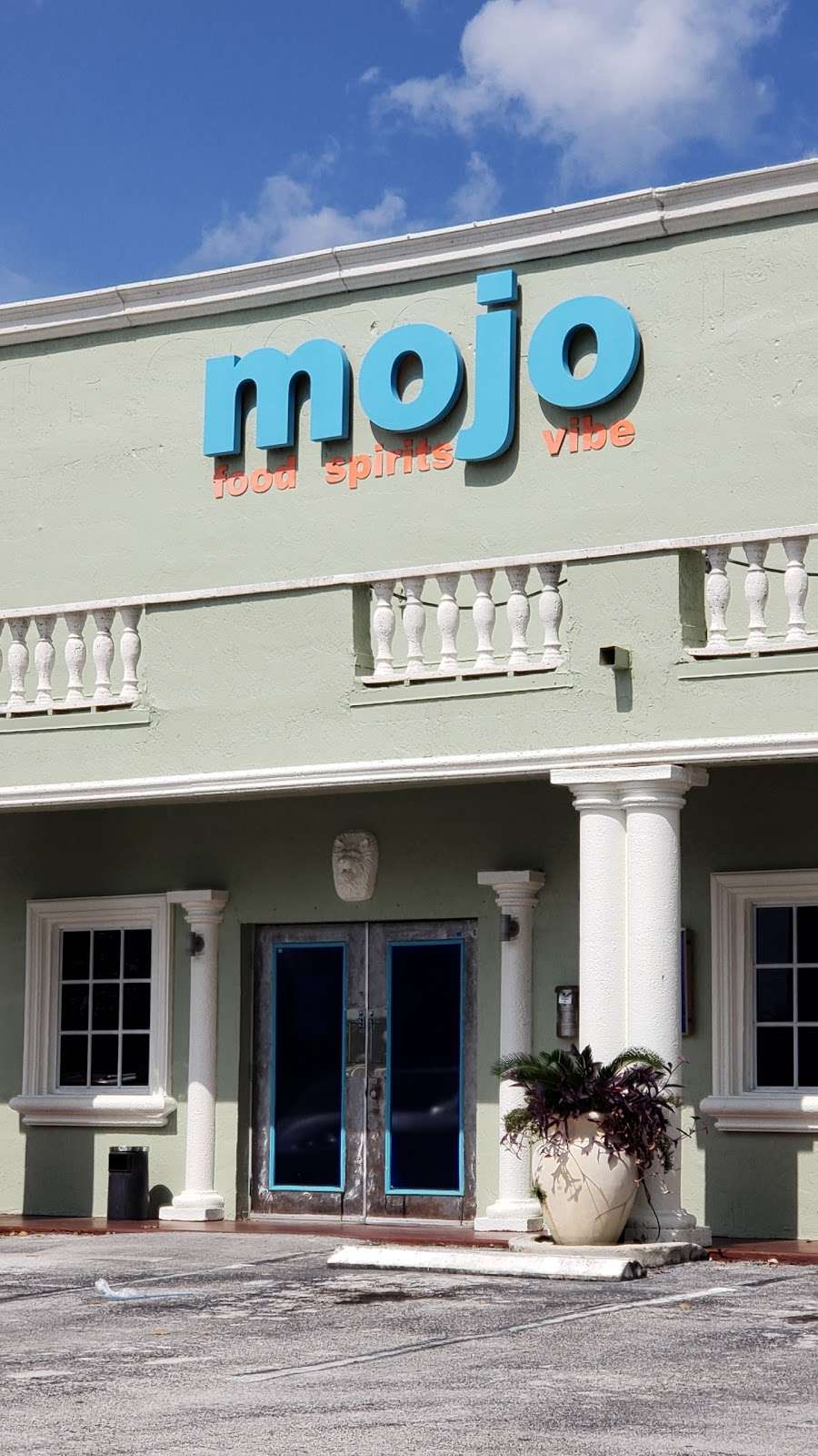 Mojo Fort Lauderdale | 4140 N Federal Hwy, Fort Lauderdale, FL 33308, USA | Phone: (954) 568-4443