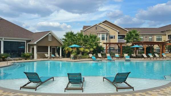 Waterstone Apartment Homes | 2111 Old Holzwarth Rd, Spring, TX 77388, USA | Phone: (281) 651-1860