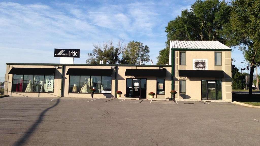 Mias Bridal & Tailoring | 2235 E Kansas City Rd, Olathe, KS 66061 | Phone: (913) 764-9114