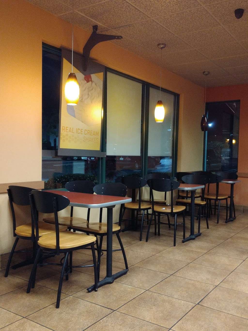 Jack in the Box | 28592 Oso Pkwy, Rancho Santa Margarita, CA 92688, USA | Phone: (949) 766-5980