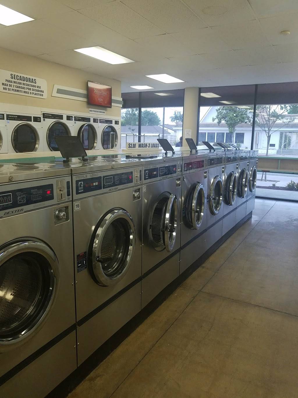 Launderland Coin Laundry | 1321 E Carson St, Long Beach, CA 90807 | Phone: (562) 989-8957