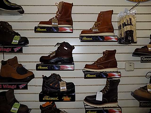 Brandywine Shoe Shop | 1620 Cambridge Rd, Honey Brook, PA 19344 | Phone: (610) 273-2990