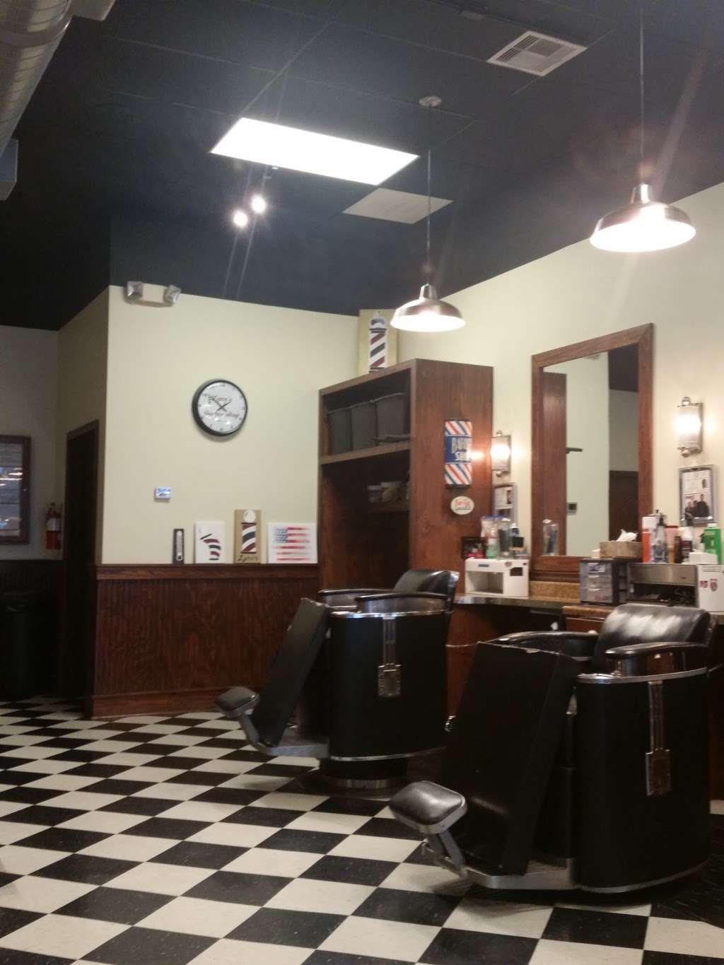Lynn’s Barber Shop | 9709-B Spencer Hwy, La Porte, TX 77571, USA | Phone: (281) 470-6295