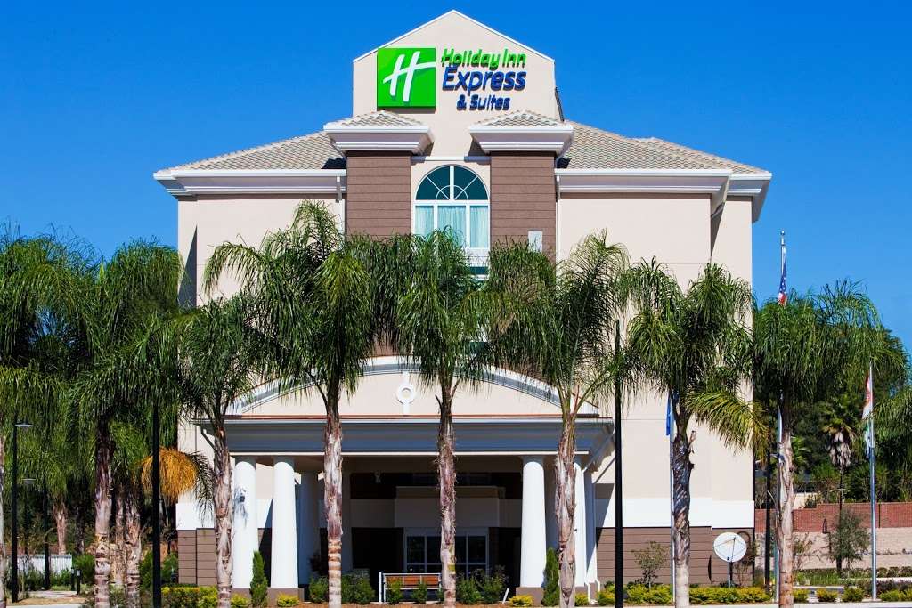 Holiday Inn Express & Suites Orlando - Apopka | 238 S Line Dr, Apopka, FL 32703, USA | Phone: (407) 880-7868