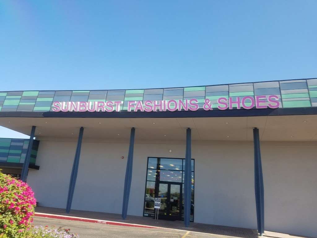 La Ronde Shopping Center | 14656 N Del Webb Blvd, Sun City, AZ 85351, USA