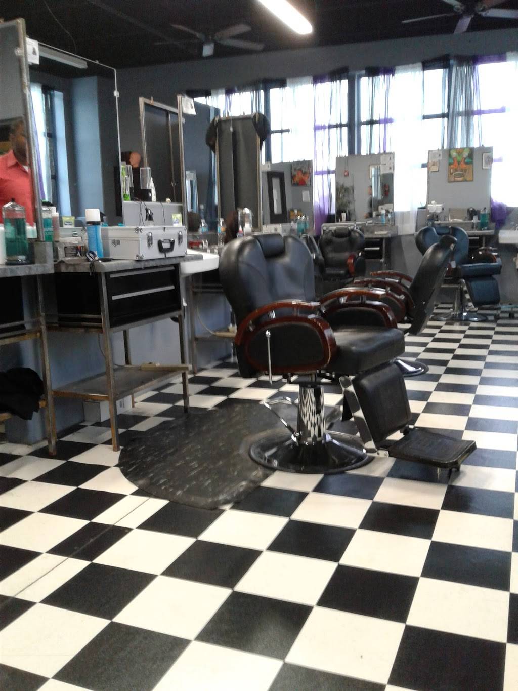 Dunbar Barber Academy | 325 W 2nd St #7667, Tucson, AZ 85705, USA | Phone: (520) 624-0131