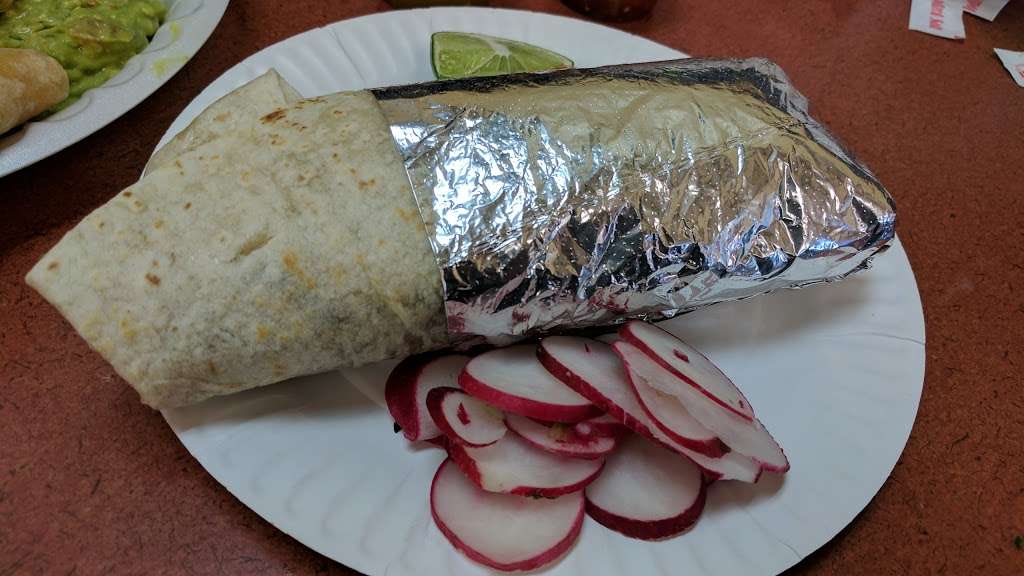 Taqueria El Triunfo | 2502 Westminster Ave # B, Santa Ana, CA 92706, USA | Phone: (714) 265-0798