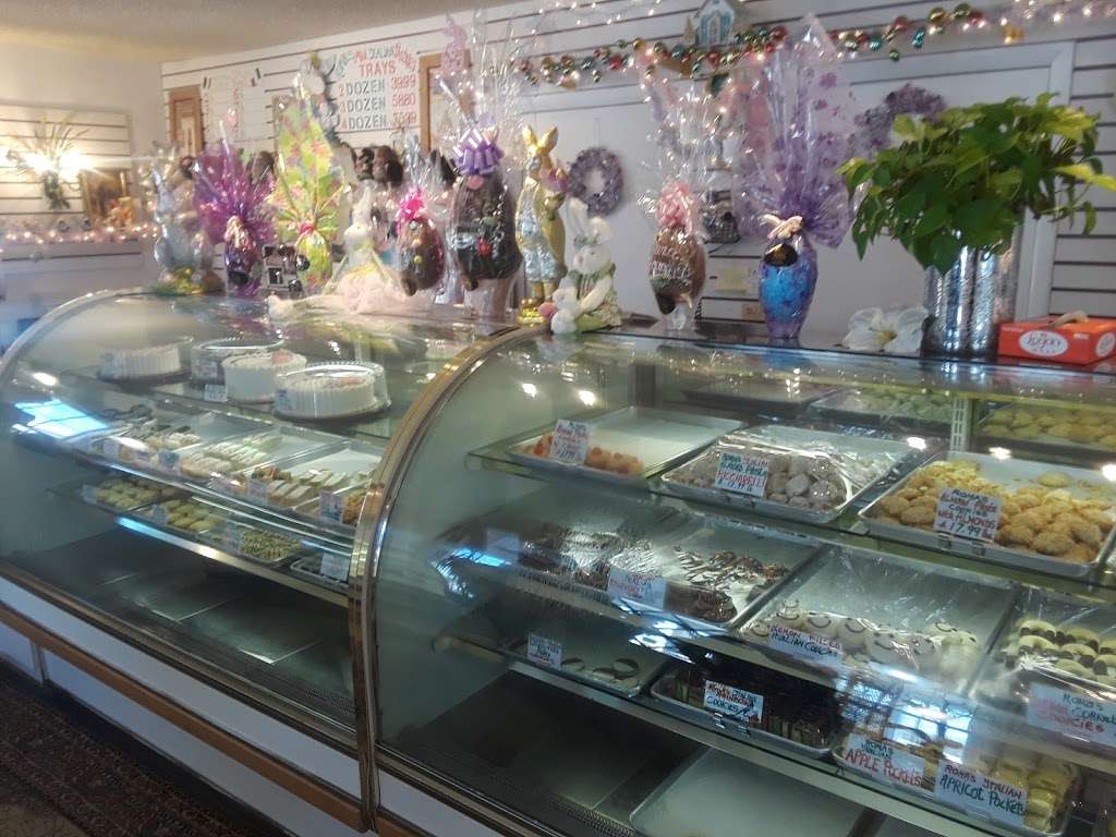 Roma Bakery Pastry Shop | 1018 Dekalb Pike, Blue Bell, PA 19422, USA | Phone: (610) 275-5535