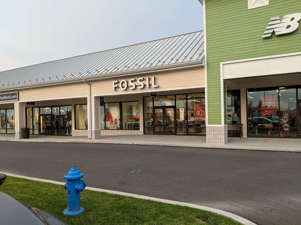 Fossil Store | Tanger Outlets, 311 Stanley K Tanger Dr, Lancaster, PA 17602, USA | Phone: (717) 396-0823
