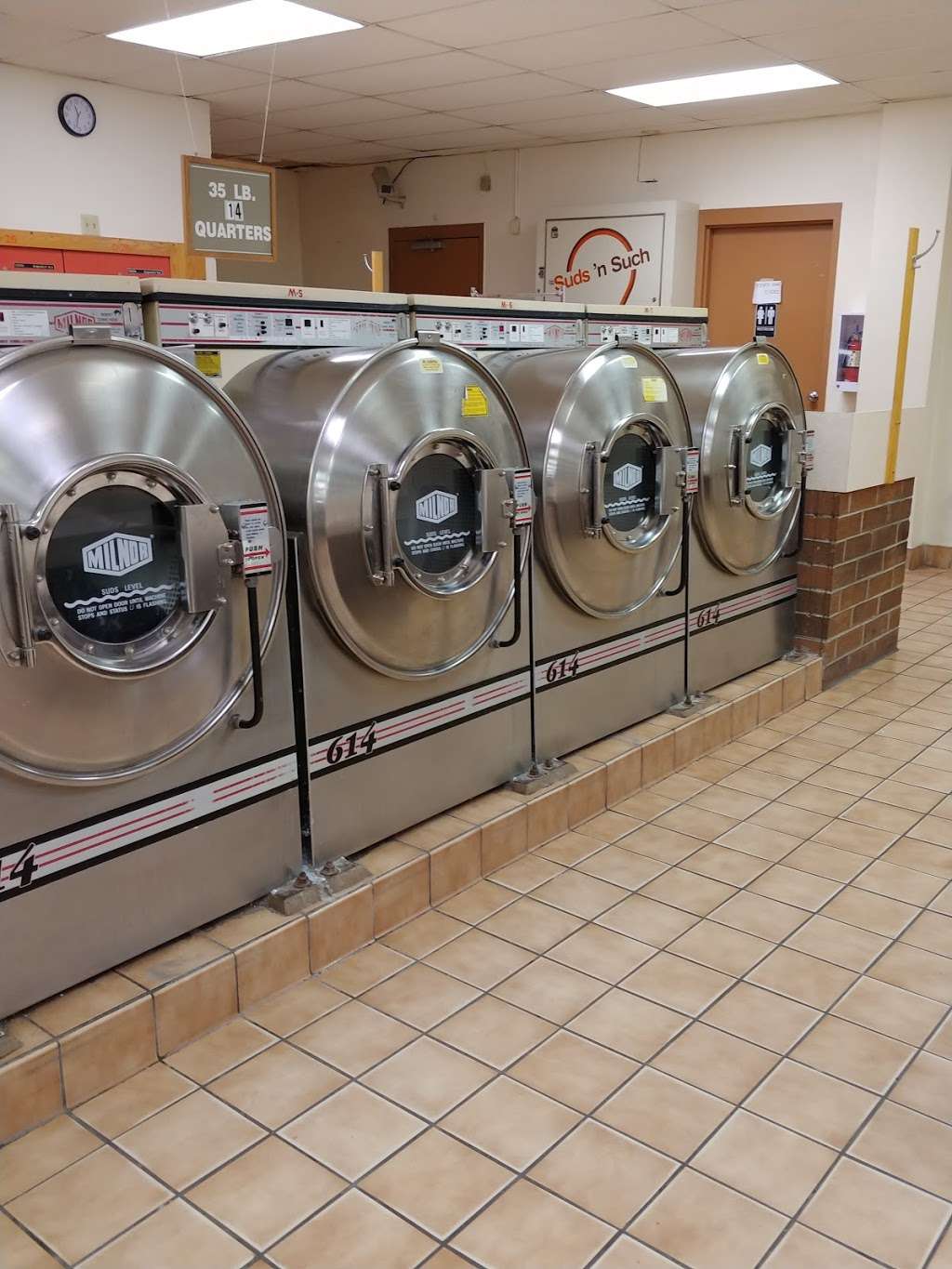 Suds Your Duds | 4830 W Vliet St, Milwaukee, WI 53208, USA | Phone: (414) 475-6464