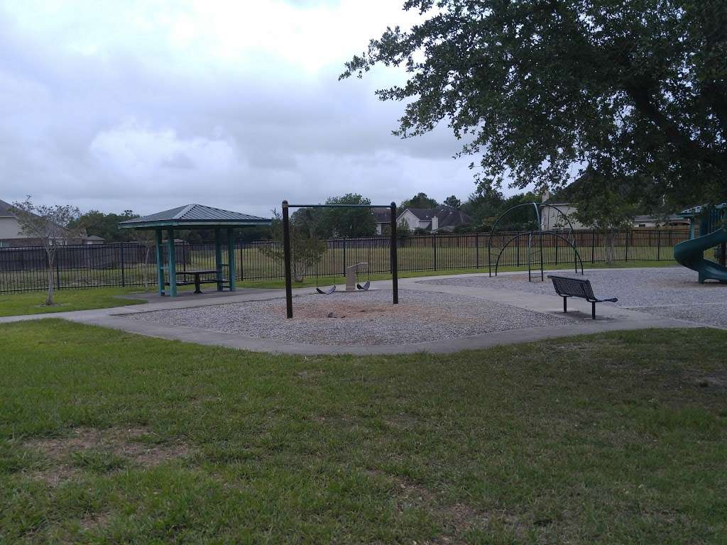 Pine Hollow Park | 1335 Pine Forest Dr, Pearland, TX 77581 | Phone: (281) 412-8900