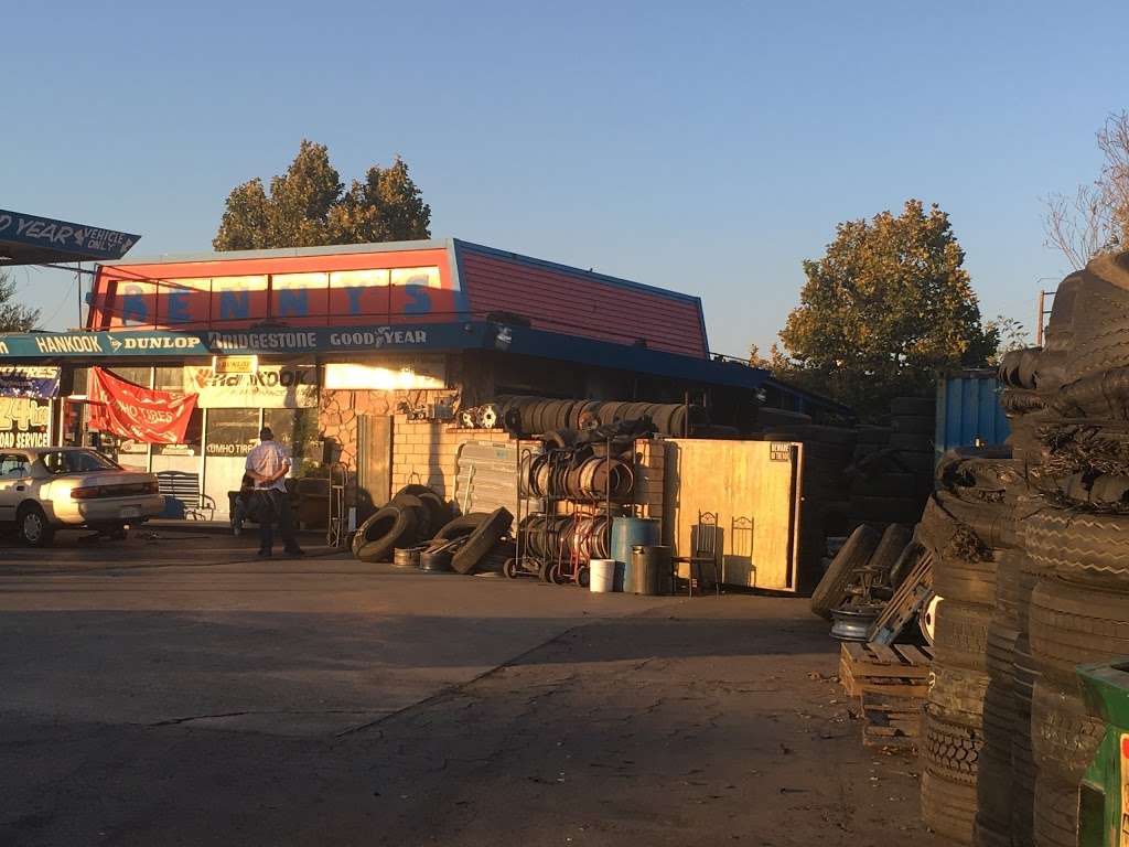 Bennys Tire Road Services | 31514 Castaic Rd, Castaic, CA 91384, USA | Phone: (661) 257-3177