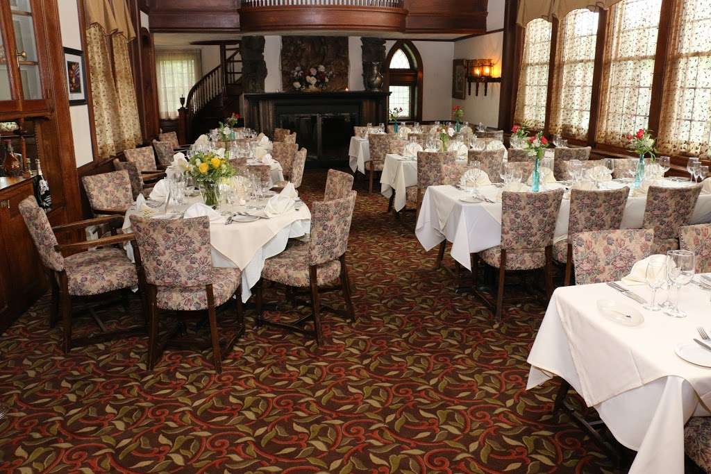 Chateau Hathorn | 33 Hathorn Rd, Warwick, NY 10990, USA | Phone: (845) 986-6099