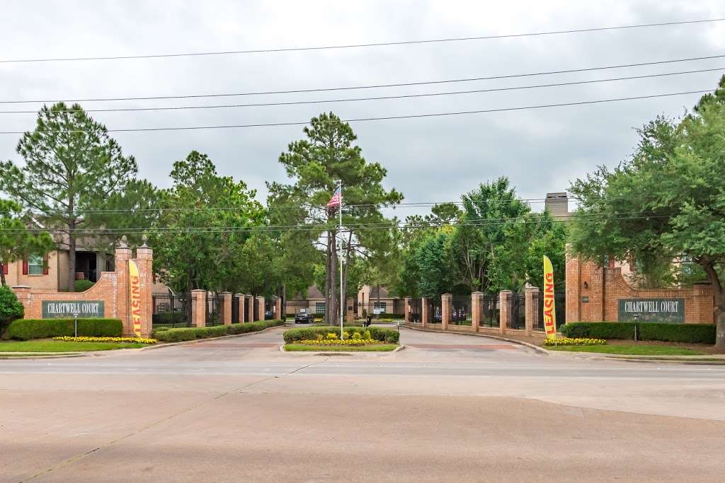 Chartwell Court Apartments | 15100 Ella Blvd, Houston, TX 77090 | Phone: (281) 423-2000