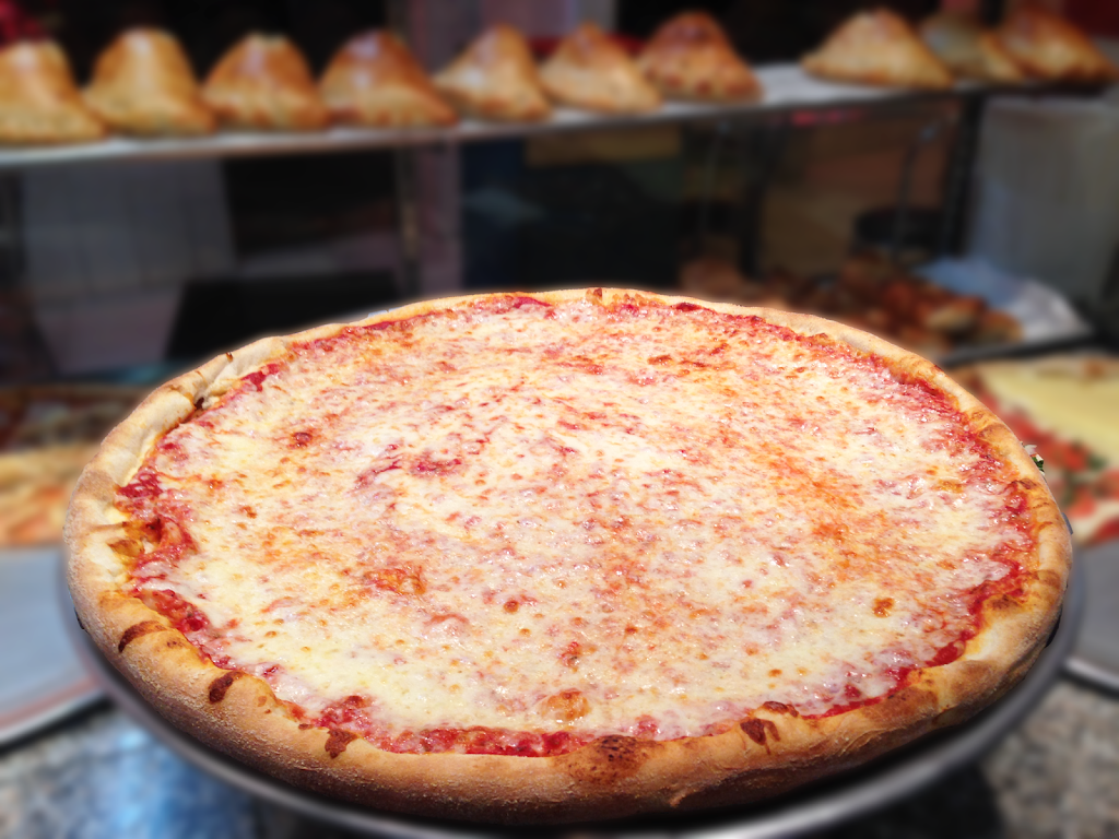 Franks Pizza | 2823 Middletown Rd, The Bronx, NY 10461, USA | Phone: (718) 892-8202