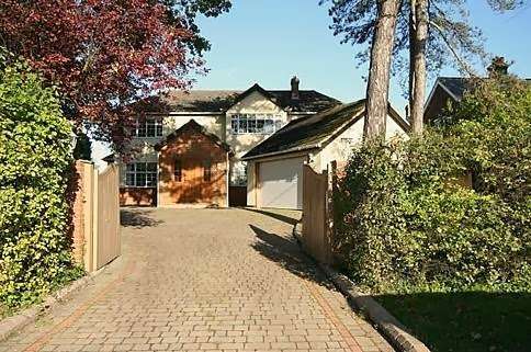 Dunmow Guest House | 46 Stortford Rd, Great Dunmow, Dunmow CM6 1DL, UK | Phone: 01371 859138 Dunmow Guest House | 46 Stortford Rd, Great Dunmow, Dunmow CM6 1DL, UK | Phone: 01371 859138