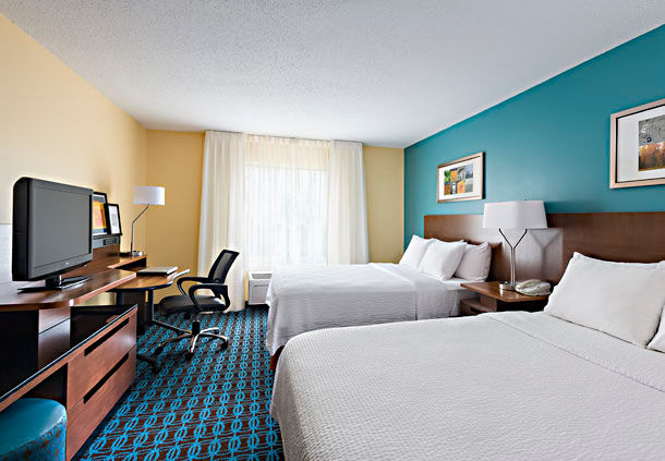 Fairfield Inn & Suites by Marriott Chicago Naperville/Aurora | 1847 W Diehl Rd, Naperville, IL 60563 | Phone: (630) 548-0966