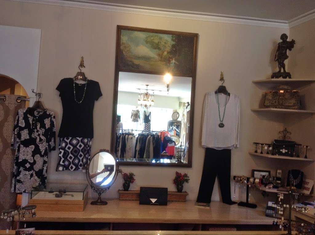 Trois Jours Boutique Etc | 318 Sea Cliff Ave, Sea Cliff, NY 11579, USA | Phone: (516) 759-5756