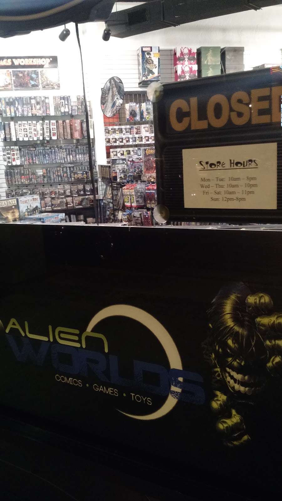 Alien Worlds | 1255 SW Loop 410 #123, San Antonio, TX 78227, USA | Phone: (210) 674-1700