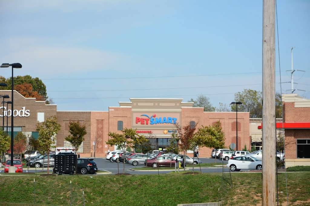 PetSmart | 2450 Osprey Way S, Frederick, MD 21701 | Phone: (240) 397-7349