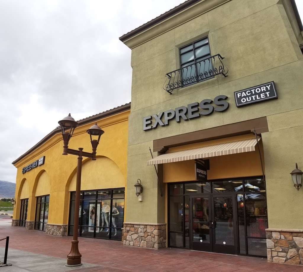 Express Factory Outlet | 5701 Outlets at Tejon Pkwy Space 400, Arvin, CA 93203, USA | Phone: (661) 855-4540