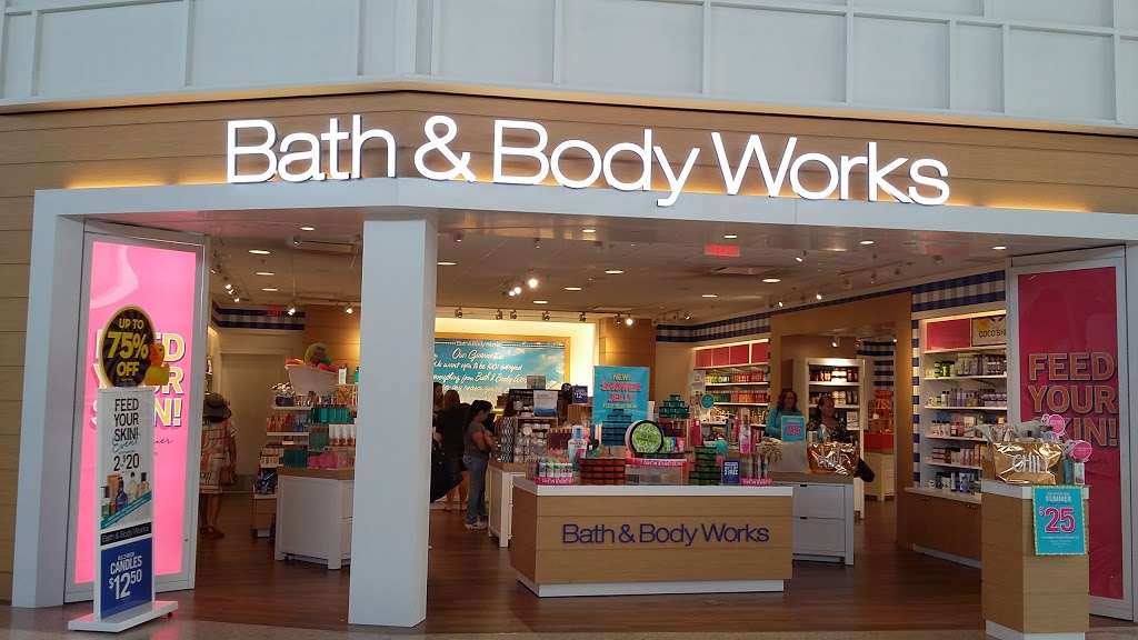 Bath & Body Works | 2021 Wminster Mall, Westminster Mall, Westminster, CA 92683, USA | Phone: (714) 373-9866