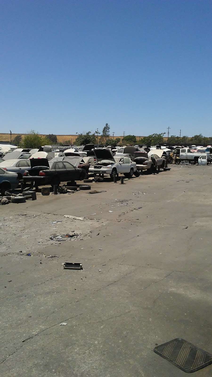 Truck Parking | 11498 Peoria St, Sun Valley, CA 91352, USA