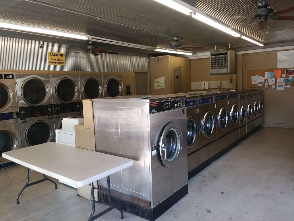 Spring Hill 24hr Coin Laundry | 110 S Webster St, Spring Hill, KS 66083, USA | Phone: (913) 912-3756