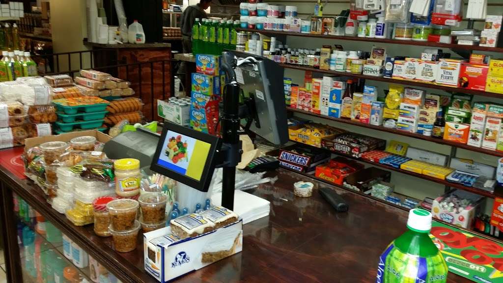 La Family Grocery | 815 Liberty St, Trenton, NJ 08611, USA | Phone: (609) 695-6959