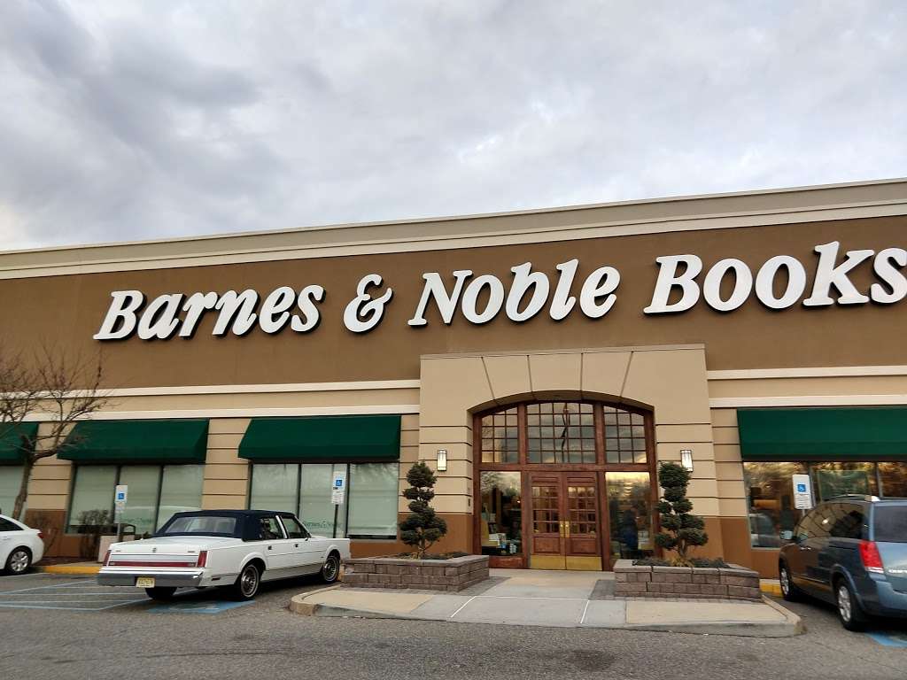 Barnes Noble Book Store 3981 U S 9 Freehold Nj 07728 Usa