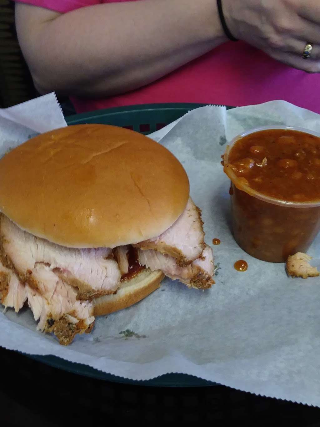 Hank and Tanks BBQ | 408 N Davis St, Hamilton, MO 64644, USA | Phone: (816) 649-8474