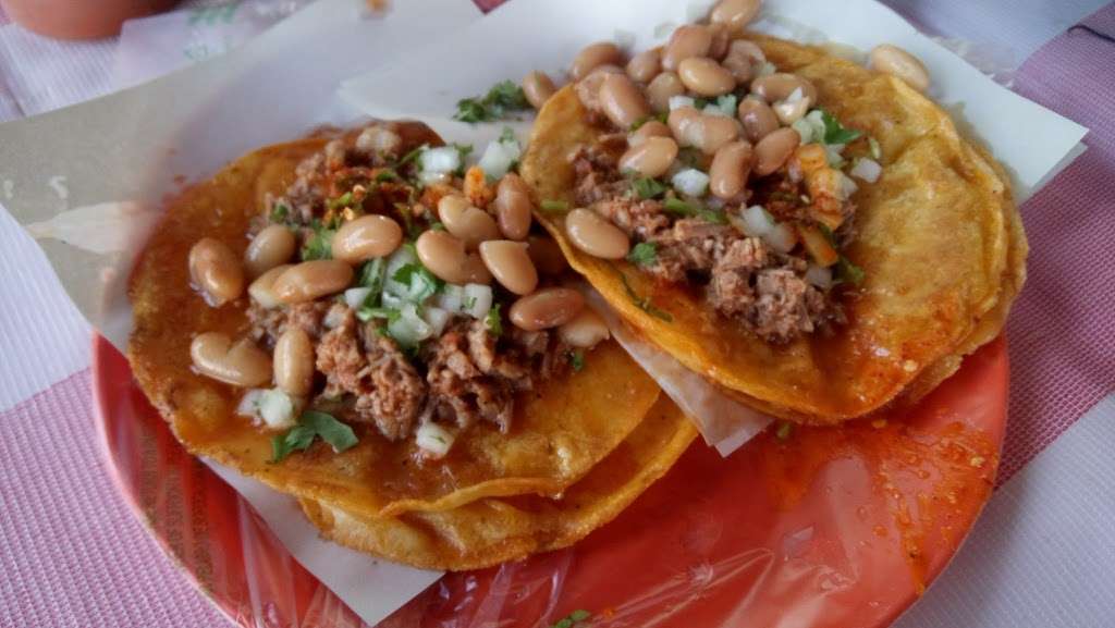 Tacos De Birria El Paisa | Av. Fuerza Aérea Mexicana 19, Aeropuerto, Tijuana, B.C., Mexico