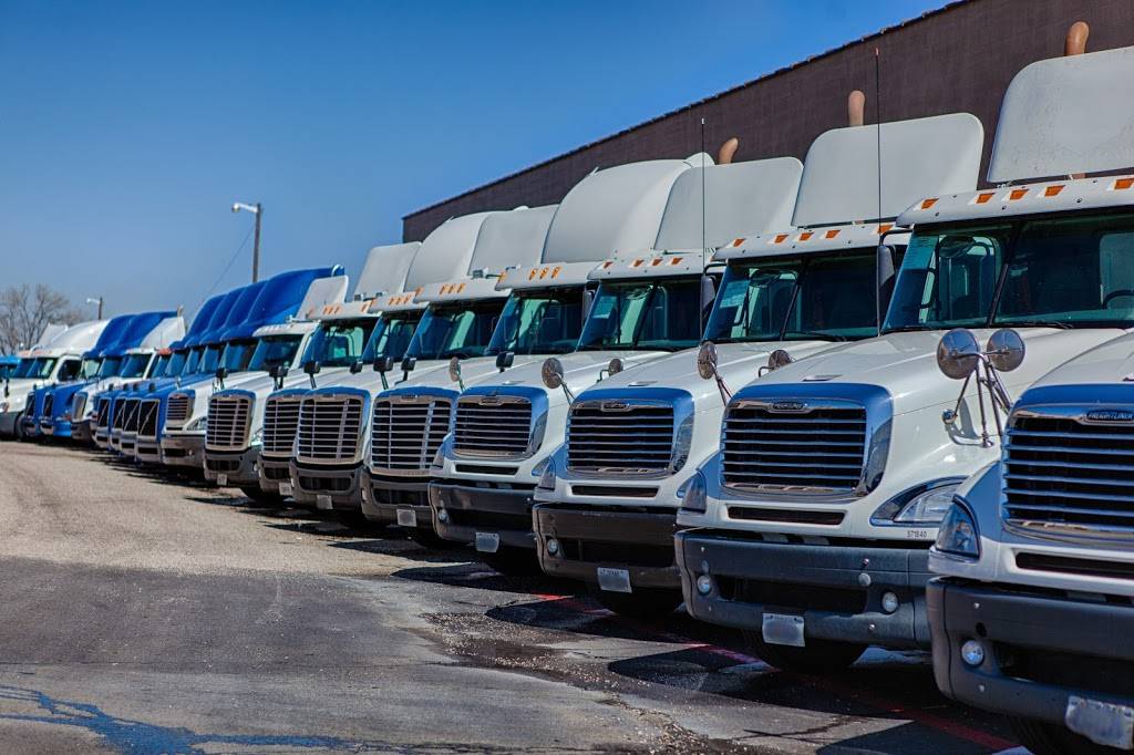 Penske Used Truck Center | 4415 Irving Blvd, Dallas, TX 75247, USA | Phone: (972) 728-4209