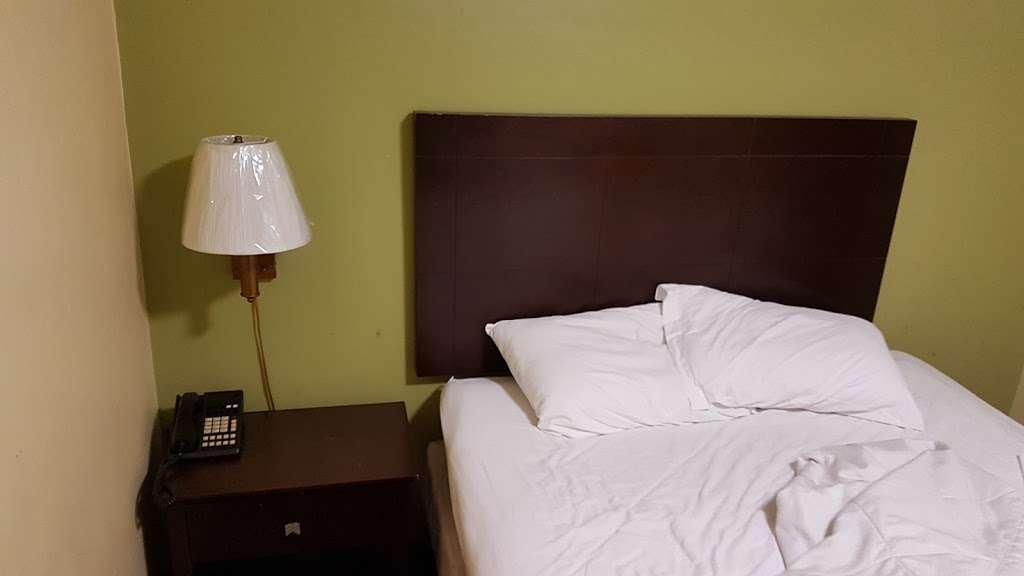 Budget Inn | 380 US-40, Penns Grove, NJ 08069, USA | Phone: (856) 299-3933