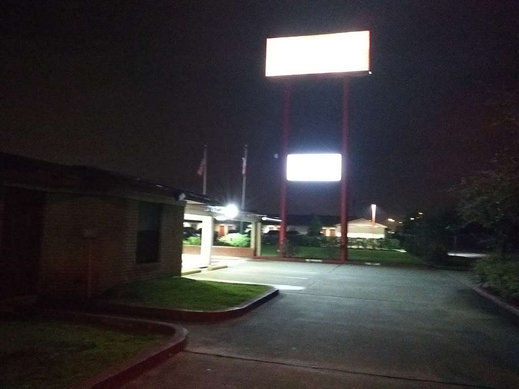 Bayshore Motel | 717 TX-146, La Porte, TX 77571, USA | Phone: (281) 471-5972