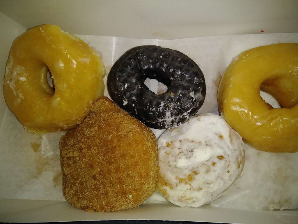 Krumpes Do Nuts | DoNut Alley, Hagerstown, MD 21740, USA | Phone: (301) 733-6103